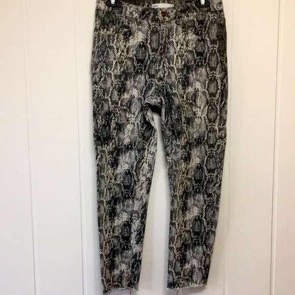 Zara ladies jean - Picture 1 of 8